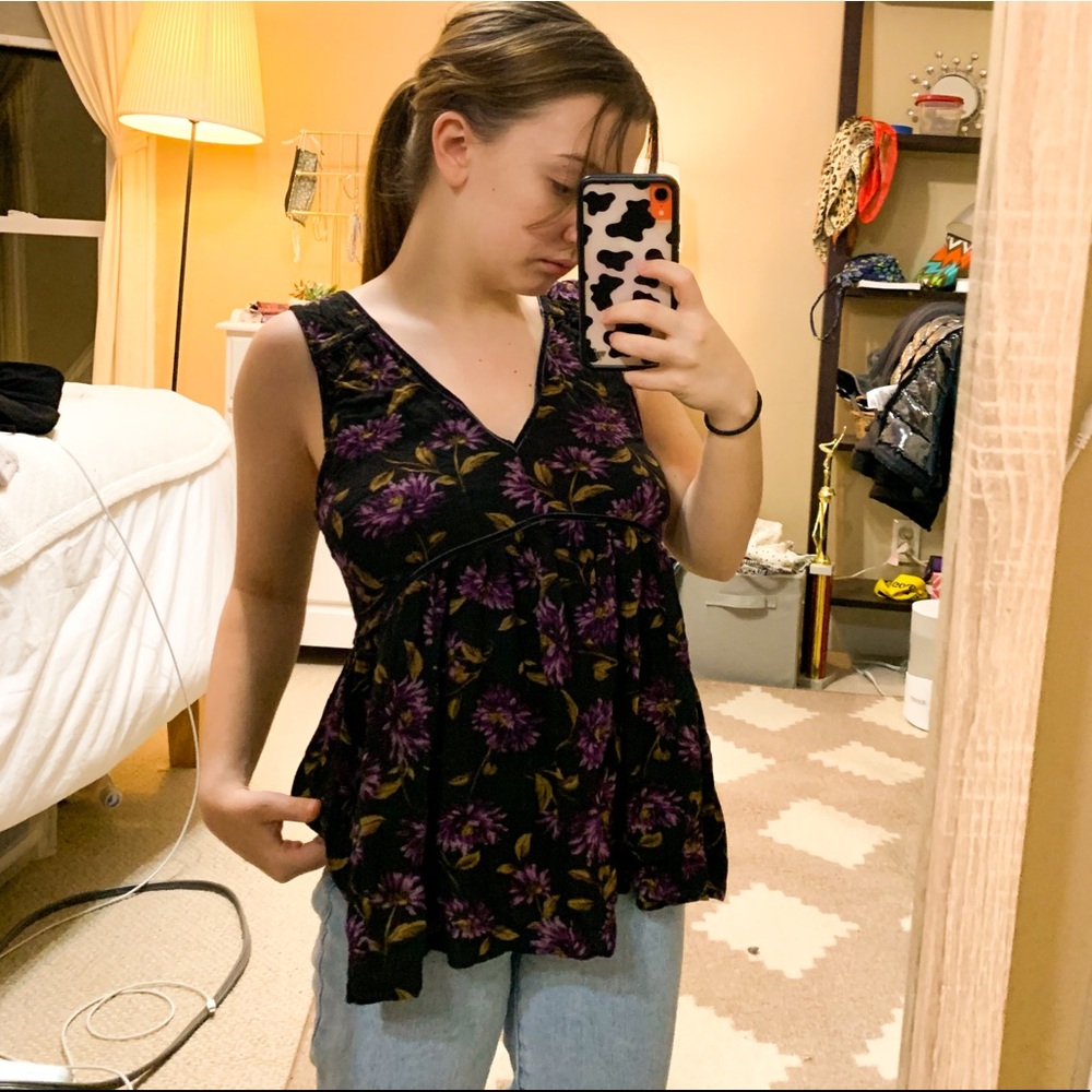 V-Neck Floral Tank Top